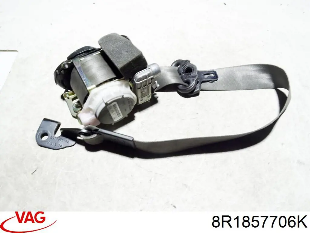 Пасок безпеки передній правий VAG 8R1857706K ціна, від 43.75 USD