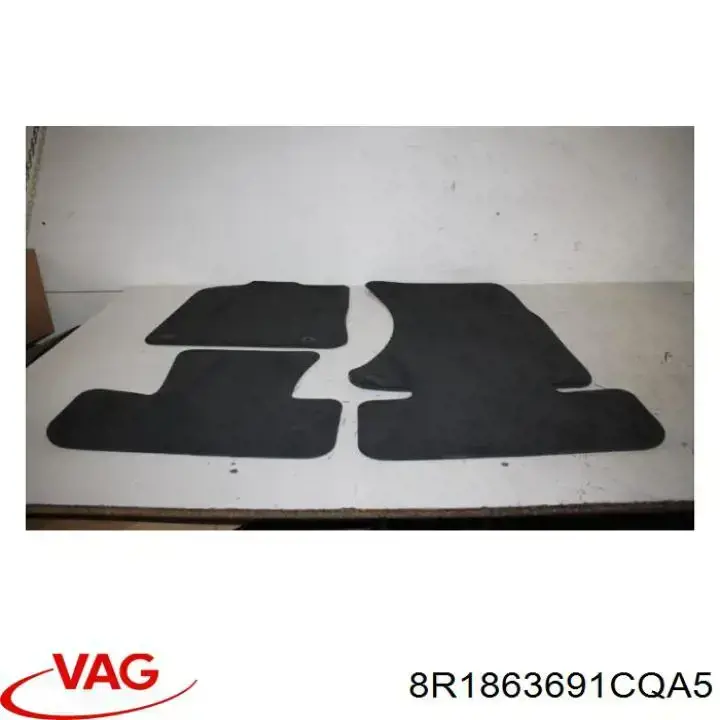 Комплект килимків VAG 8R1863691CQA5 ціна, від 56.31 USD