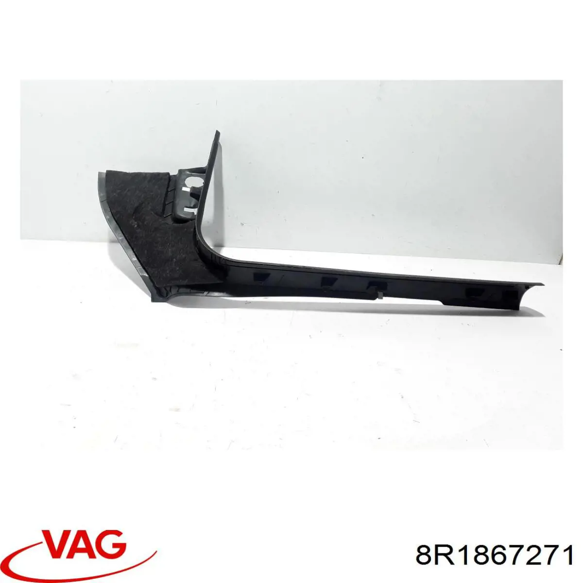 8R1867271 VAG Обшивка стійки кузова внутрішня, передня ліва