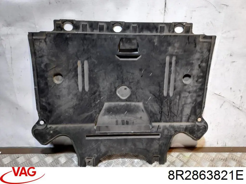 8R2863821E VAG Захист піддона двигуна