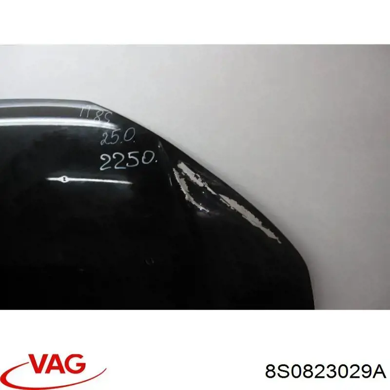 Капот VAG 8S0823029A ціна, від 1333.09 USD