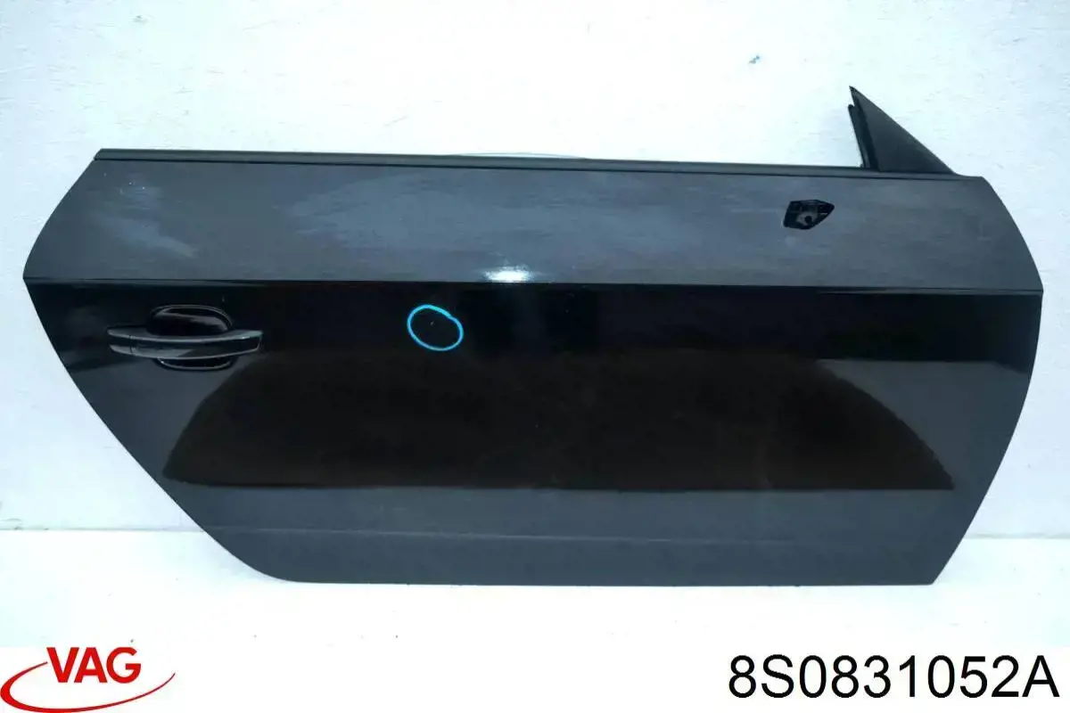 8S0831052A VAG Пасажирські передні двері