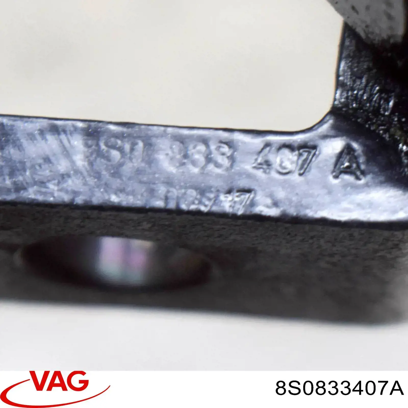 Завіса дверей передных лівих VAG 8S0833407A ціна, від 12.84 USD