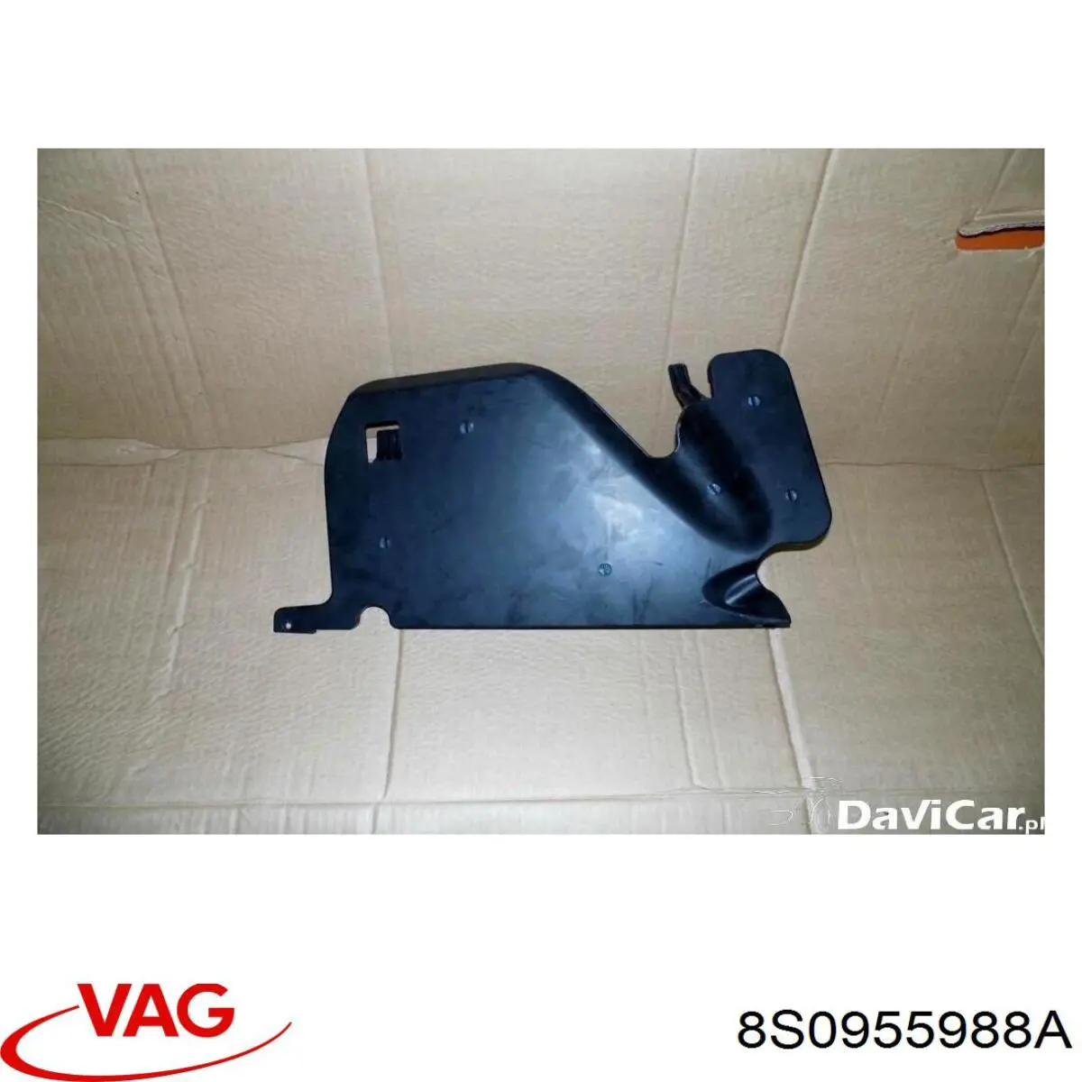 Форсунка омивача скла лобового, права VAG 8S0955988A