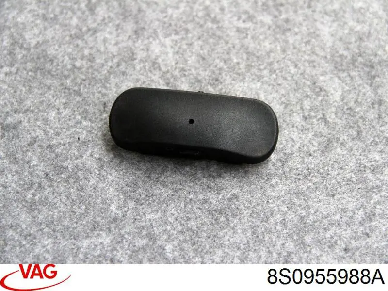 Купити 8S0955988A VAG Форсунка омивача скла лобового, права
