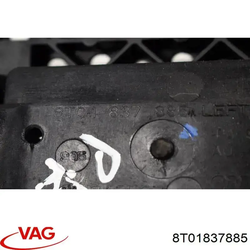 Тримач зовнішньої ручки дверей, передньої лівої 8T1837885 VAG