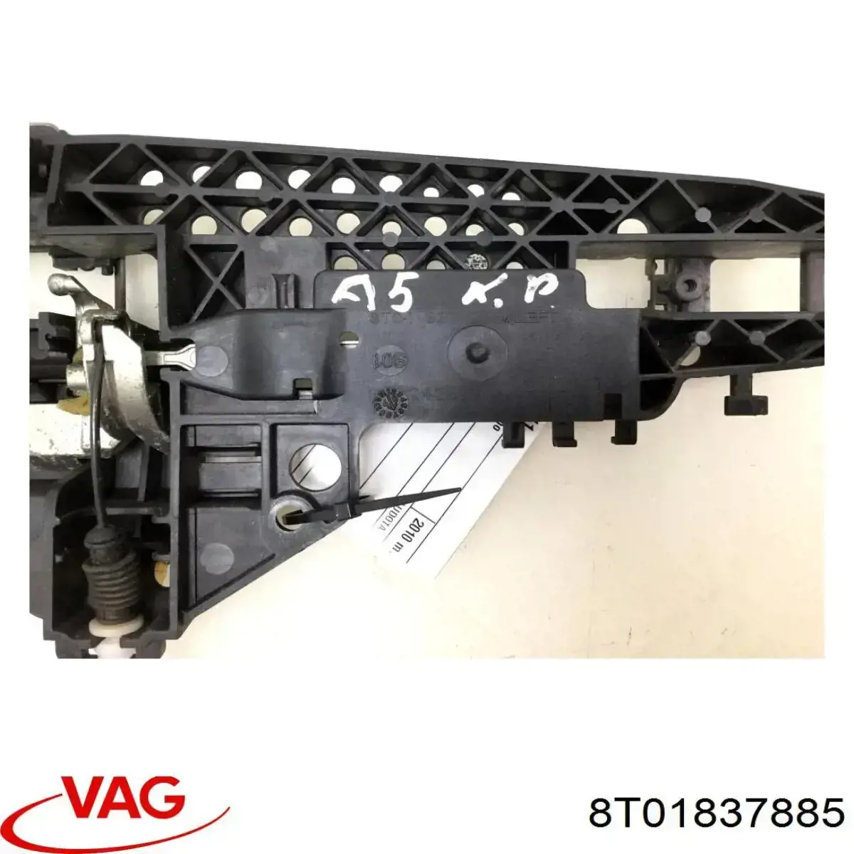 Тримач зовнішньої ручки дверей, передніх лівих VAG 8T01837885