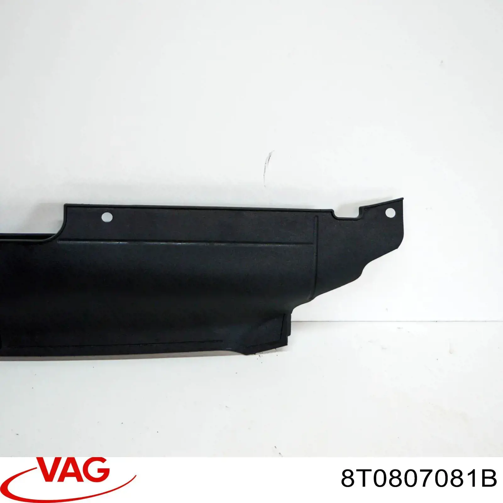 Купити 8T0807081B VAG Накладка верхня передньої панелі/супорту радіатора