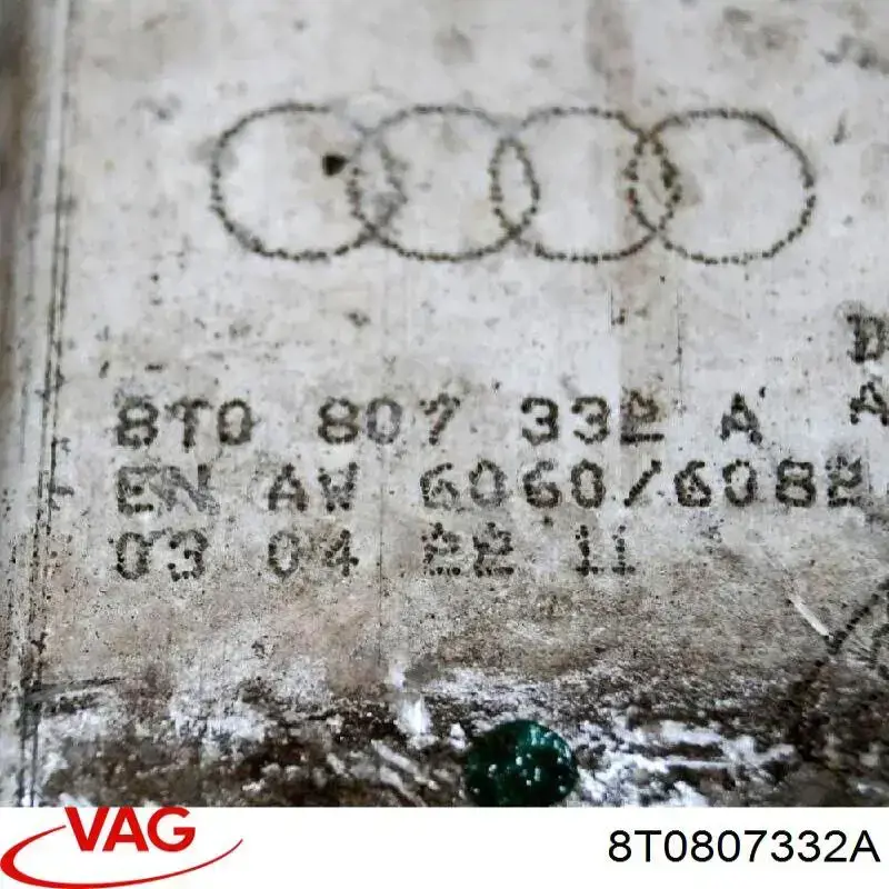 Кронштейн підсилювача заднього бампера VAG 8T0807332A ціна, від 25.31 USD