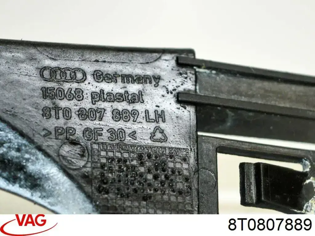 Направляюча заднього бампера, ліва 8T0807889 VAG