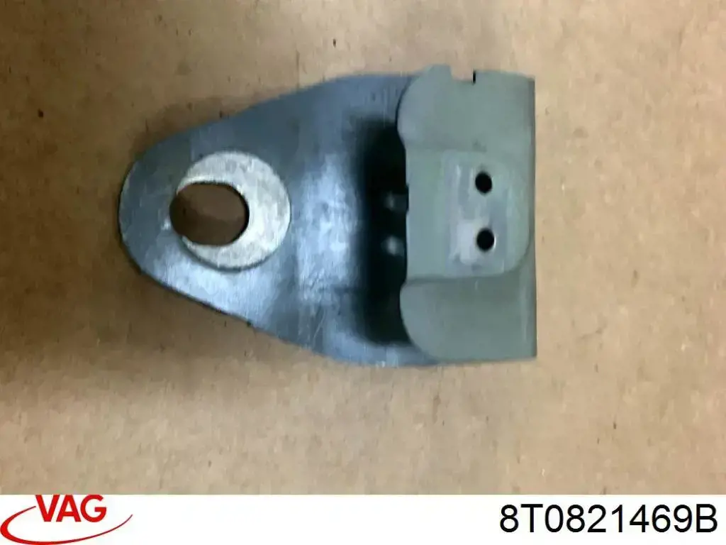 Кронштейн кріплення крила переднього лівого, задній VAG 8T0821469B ціна, від 27.70 USD