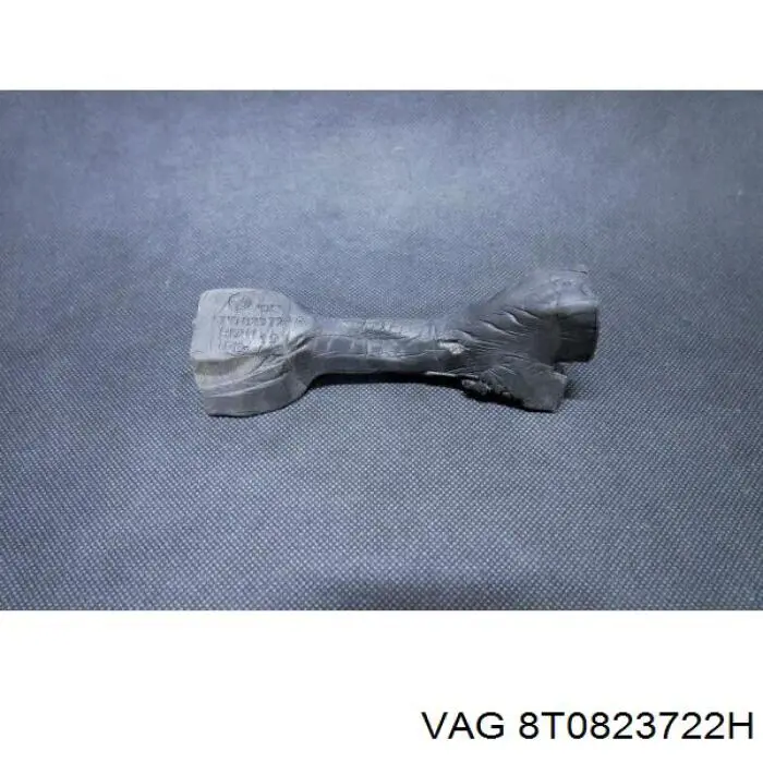 8T0823722H VAG 