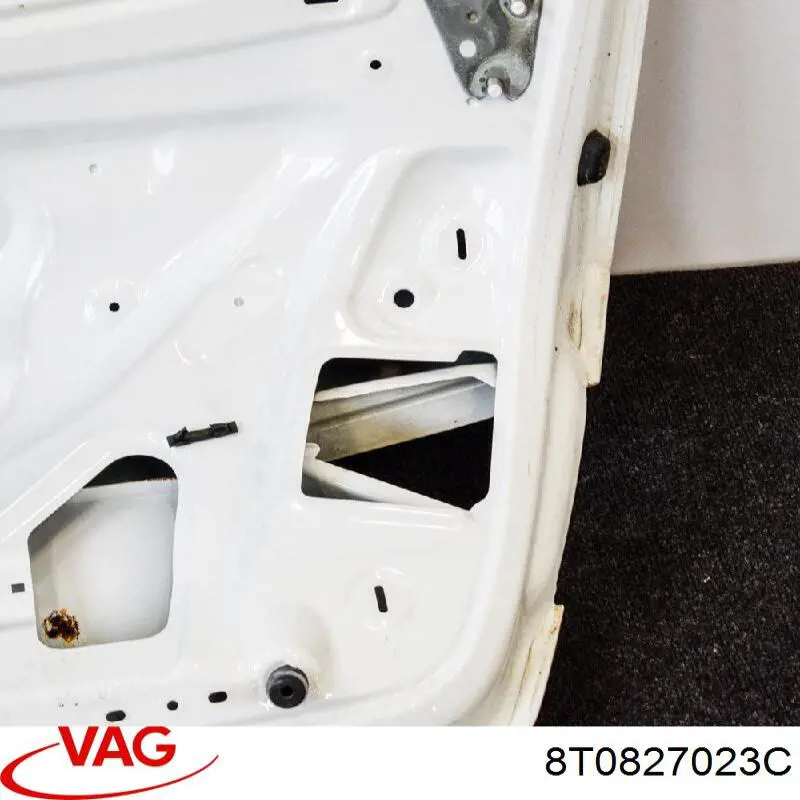 8T0827023C VAG Треті двері