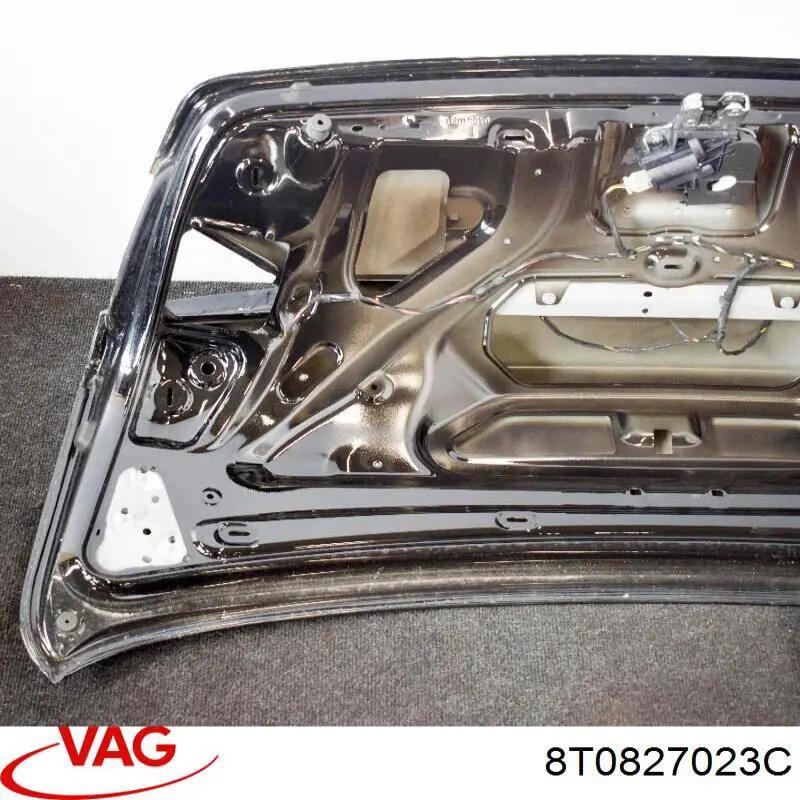 П'яті двері VAG 8T0827023C ціна, від 112.35 USD
