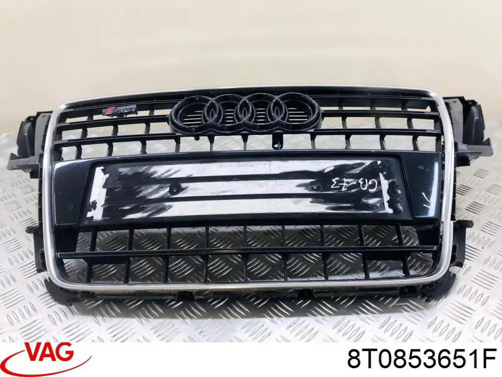 8T0853651F VAG Решітка радіатора