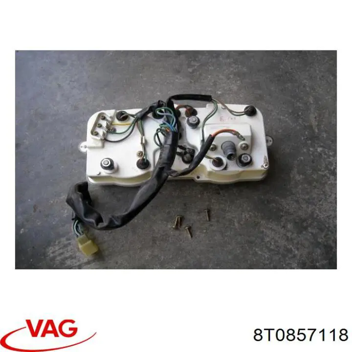  VAG 8T0857118 ціна, від 10.34 USD