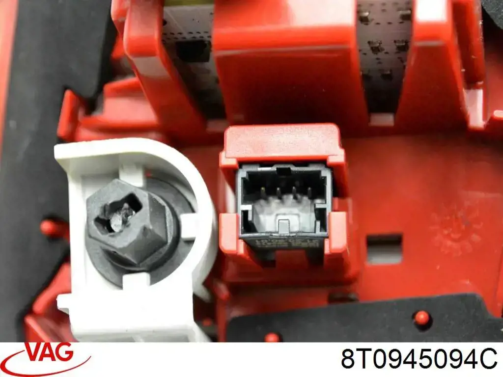 Ліхтар задній правий, внутрішній 8T0945094C VAG