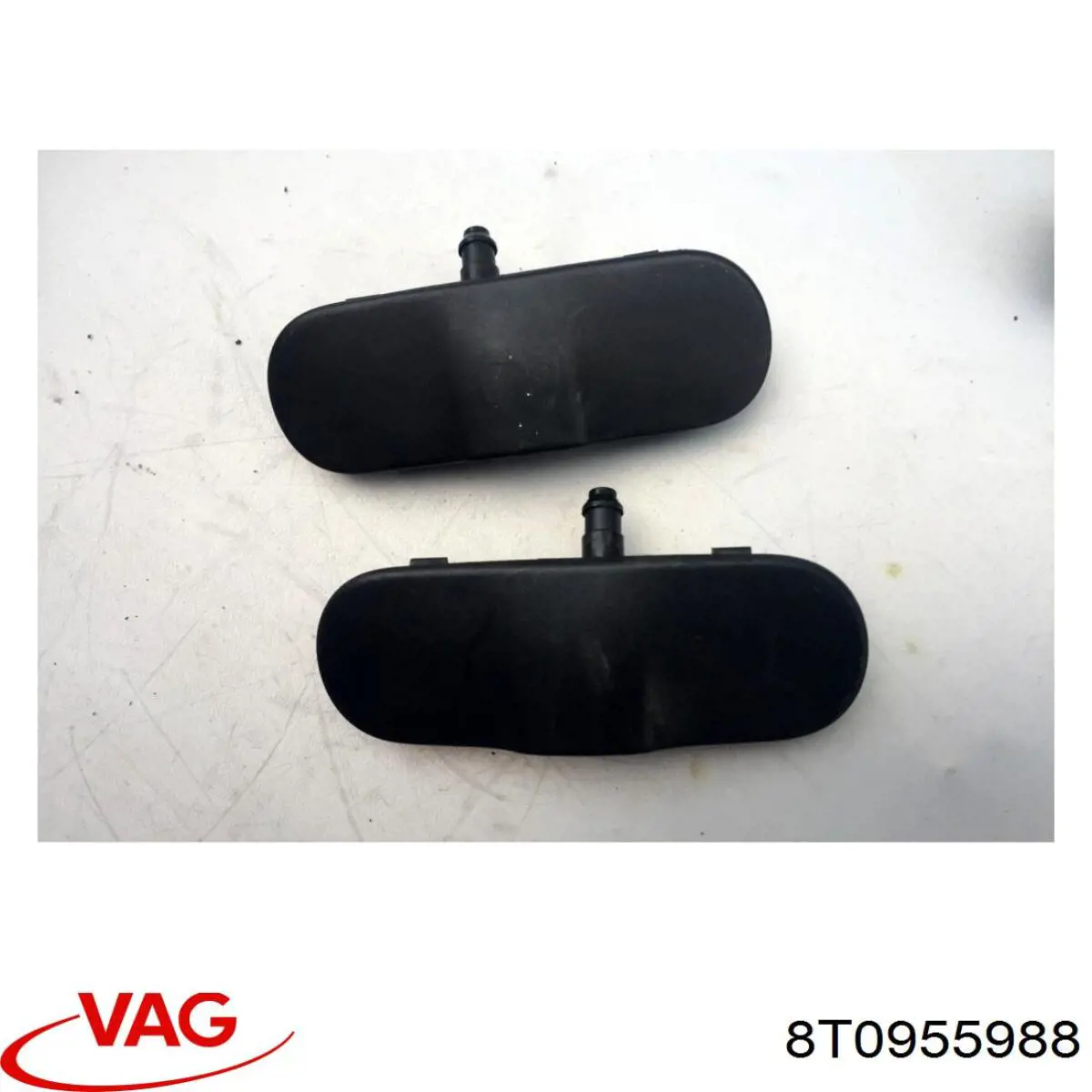 Форсунка омивача скла лобового, права VAG 8T0955988 ціна, від 7.60 USD
