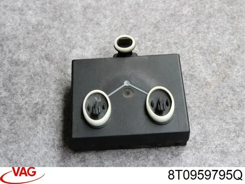 Купити 8T0959795Q VAG Блок комфорту задніх дверей