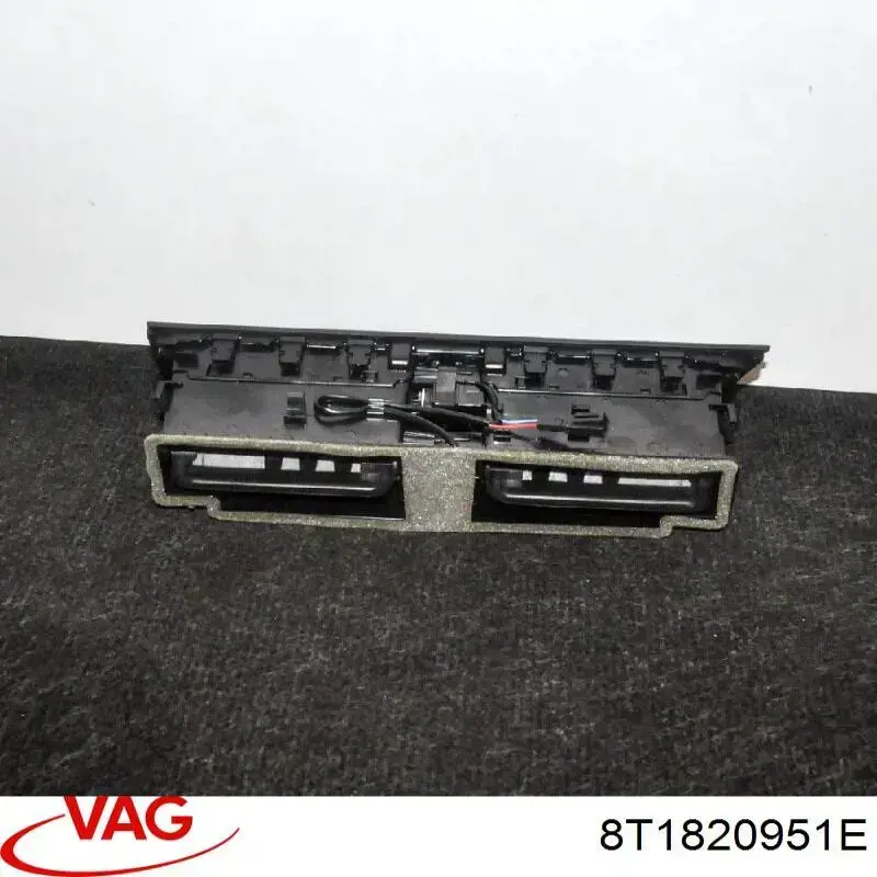 Вентиляція передка VAG 8T1820951E ціна, від 25.34 USD