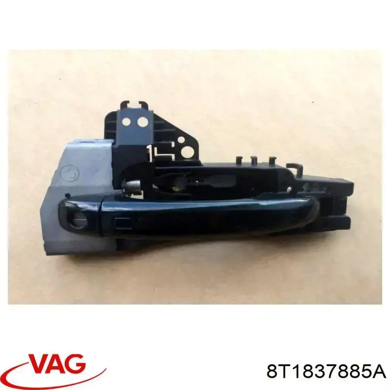 8T1837885A VAG Тримач зовнішньої ручки дверей, передньої лівої