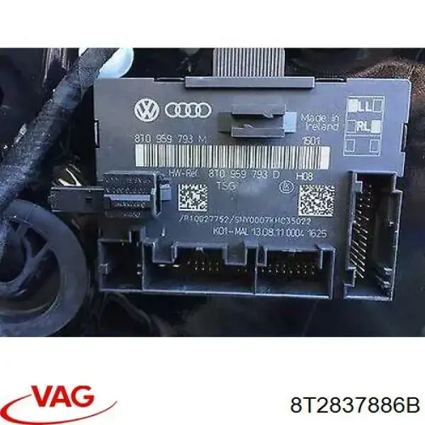 8T2837886B VAG Тримач зовнішньої ручки дверей, передньої правої