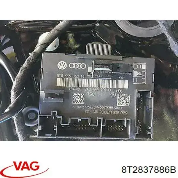 Тримач зовнішньої ручки дверей, передньої правої VAG 8T2837886B ціна, від 12.67 USD