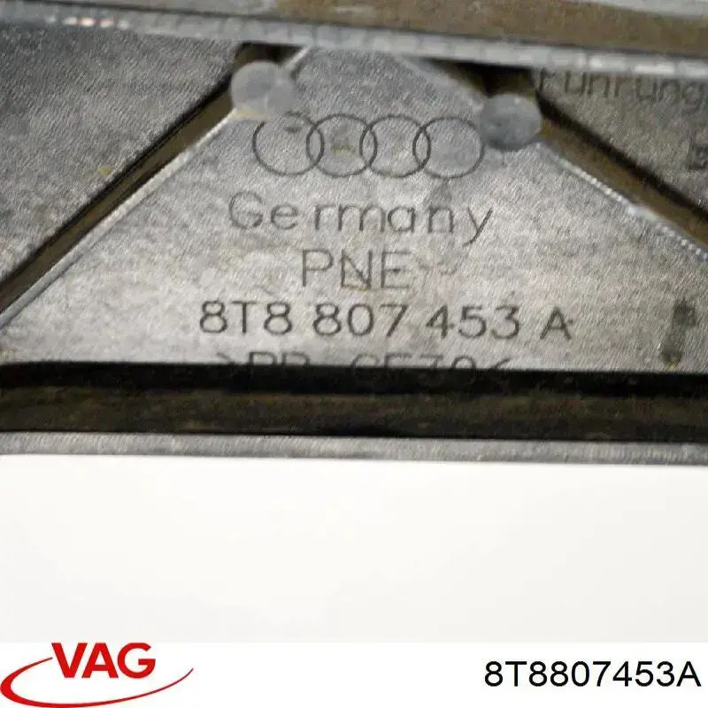Направляюча заднього бампера, ліва VAG 8T8807453A