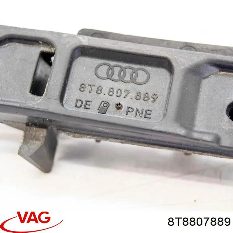 Направляюча заднього бампера, ліва VAG 8T8807889 ціна, від 25.34 USD