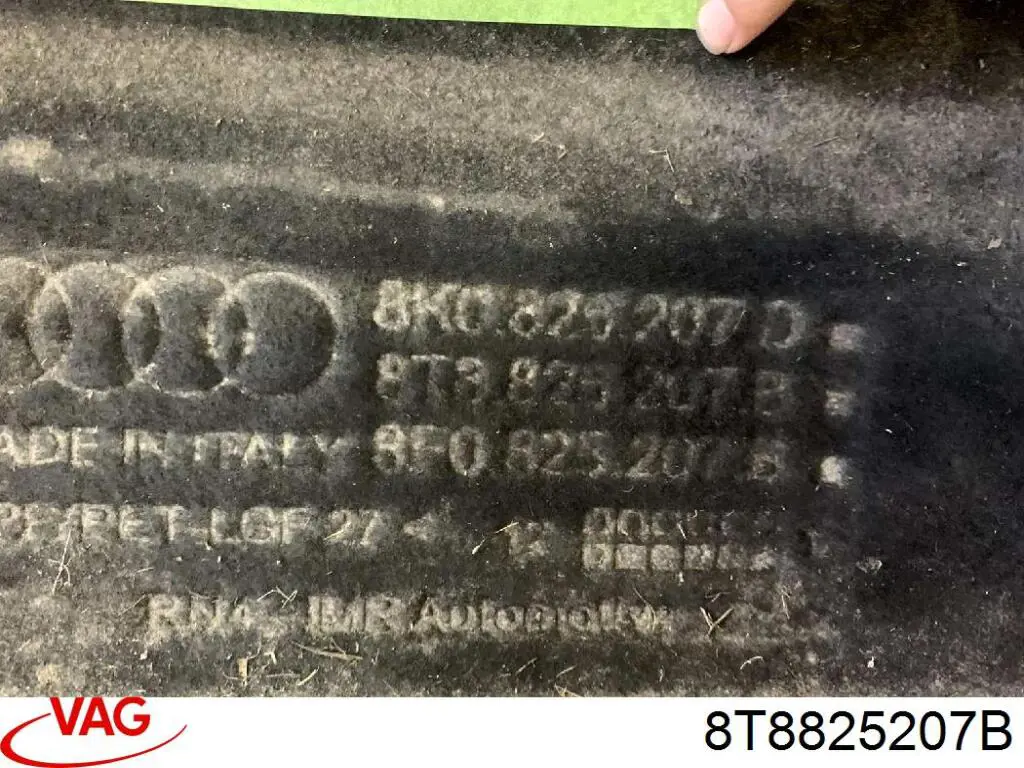 Купити 8T8825207B VAG Захист днища, лівий