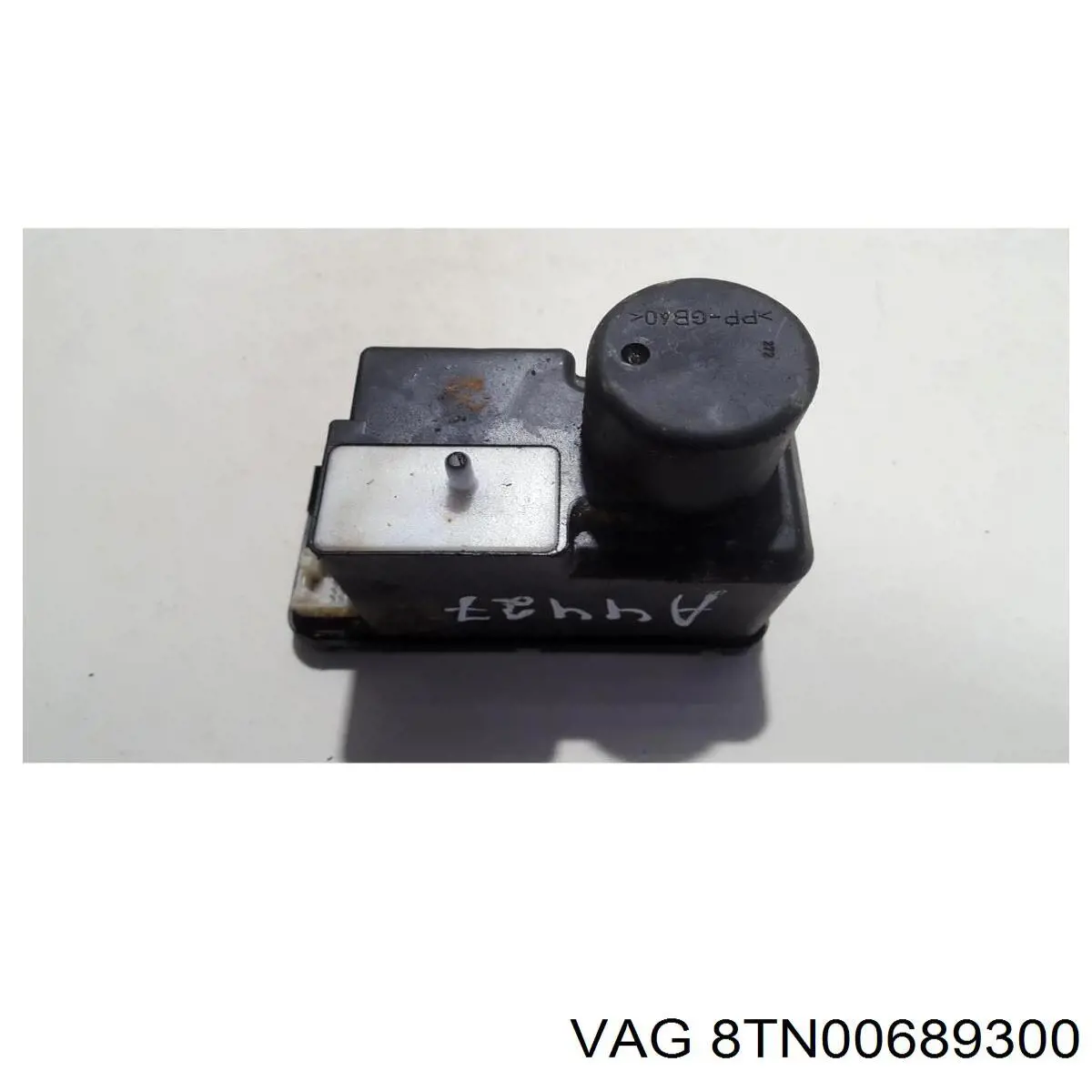 Купити 8TN00689300 VAG 