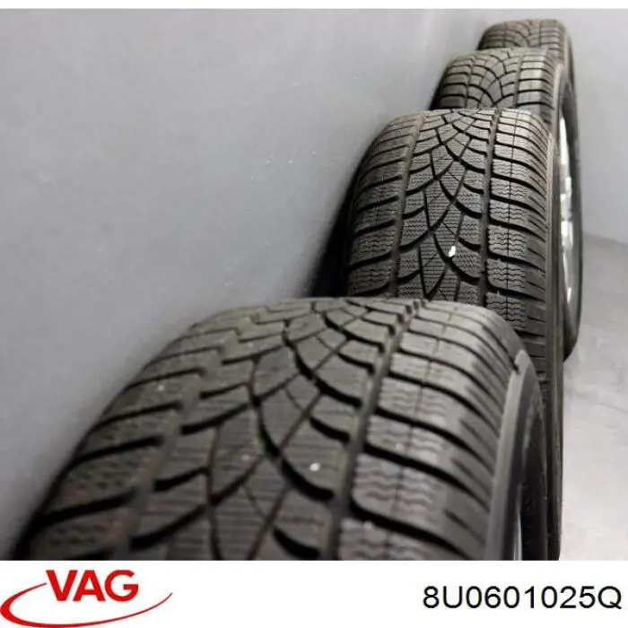 Купити 8U0601025Q VAG Диски колісні литі (легкосплавні, титанові)