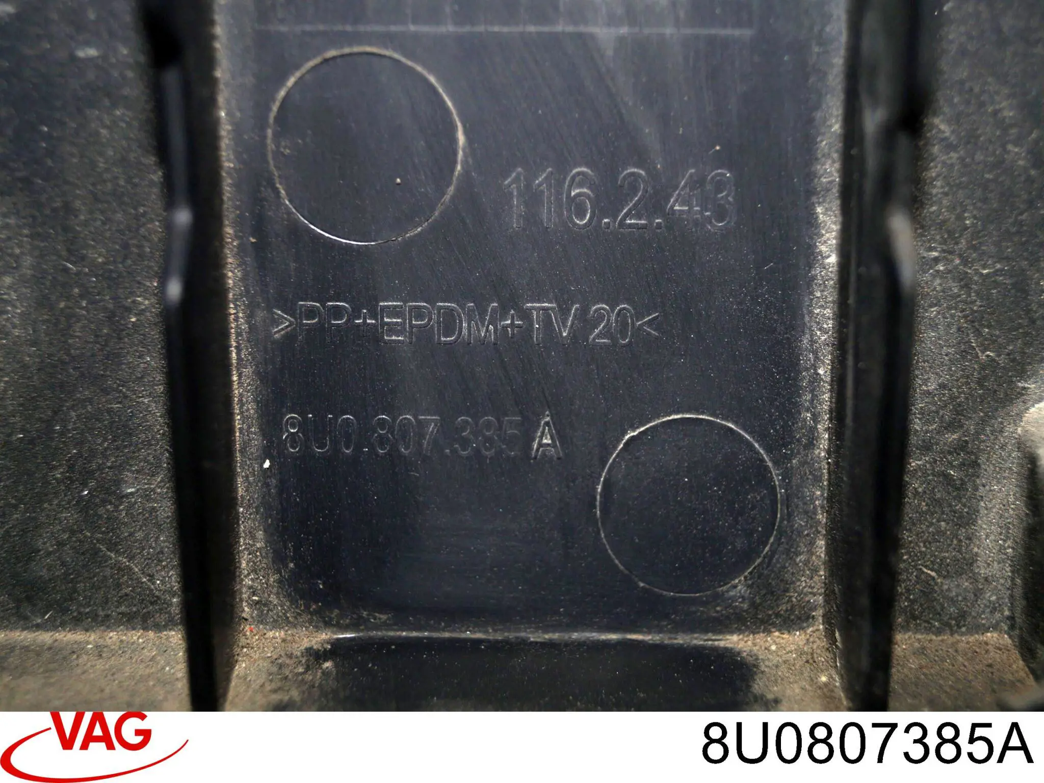 Купити 8U0807385A VAG Задній бампер