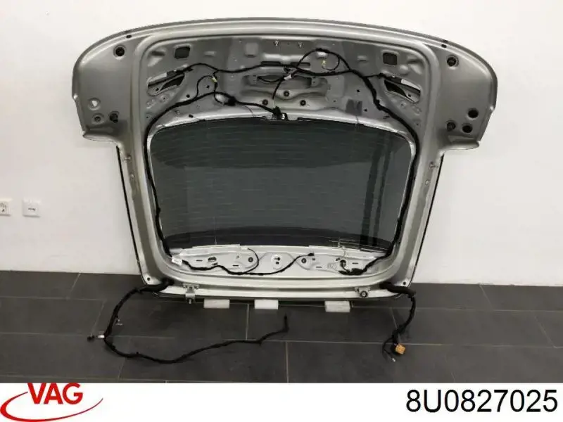 Кришка багажника Audi Q3 (8UB) (Ауді Ку 5)