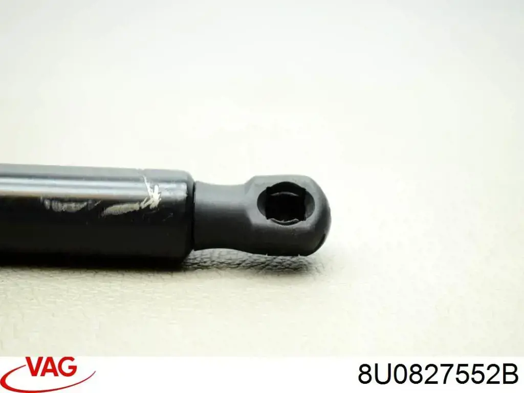 Амортизатор багажника 8U0827552B VAG