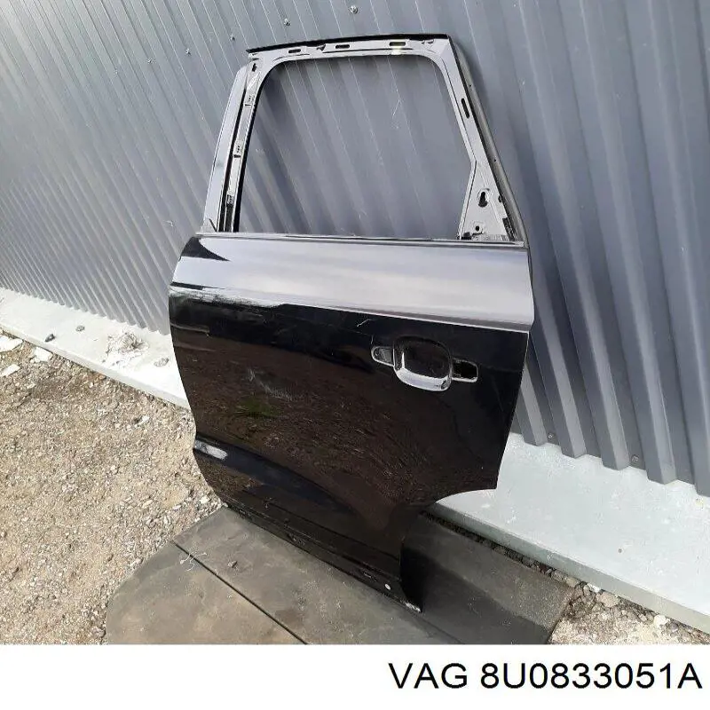 Купити Двері задні, ліві Audi Q3  8UB, 8UG