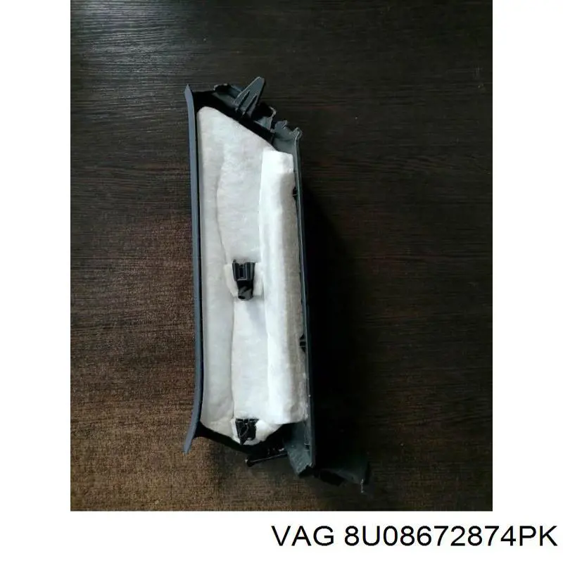 8U0867287B4PK VAG Обшивка стійки кузова внутрішня, задня ліва