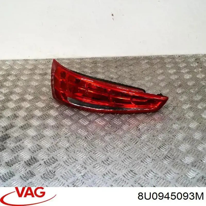 Купити 8U0945093M VAG Лівий стоп