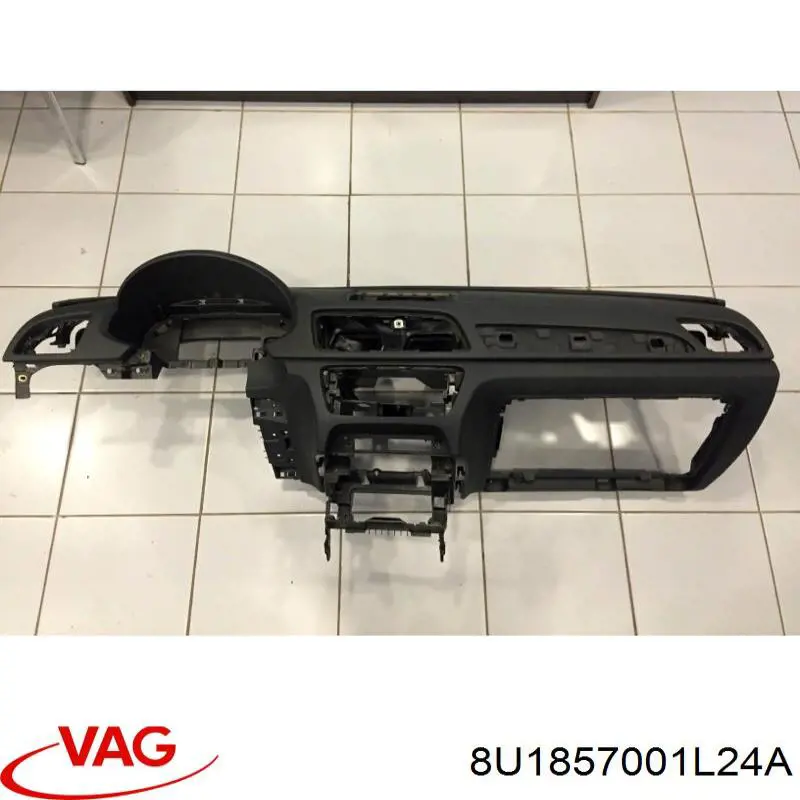 Купити 8U1857001M24A VAG Приладова панель