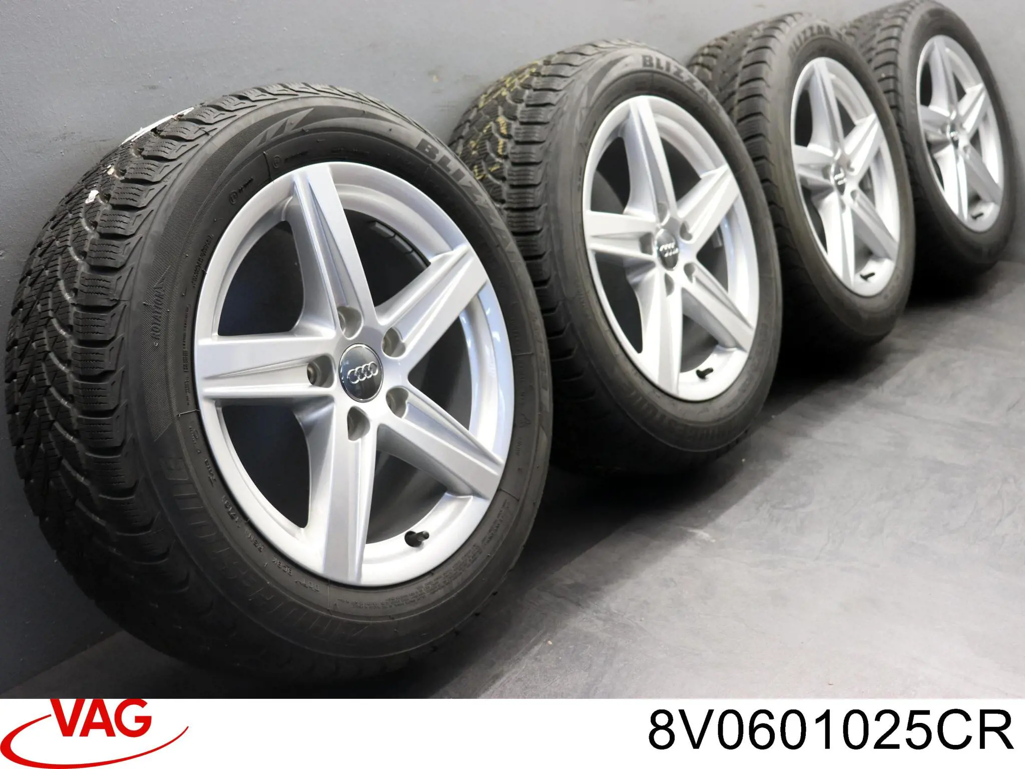 Диски колісні литі (легкосплавні, титанові) VAG 8V0601025CR ціна, від 126.66 USD