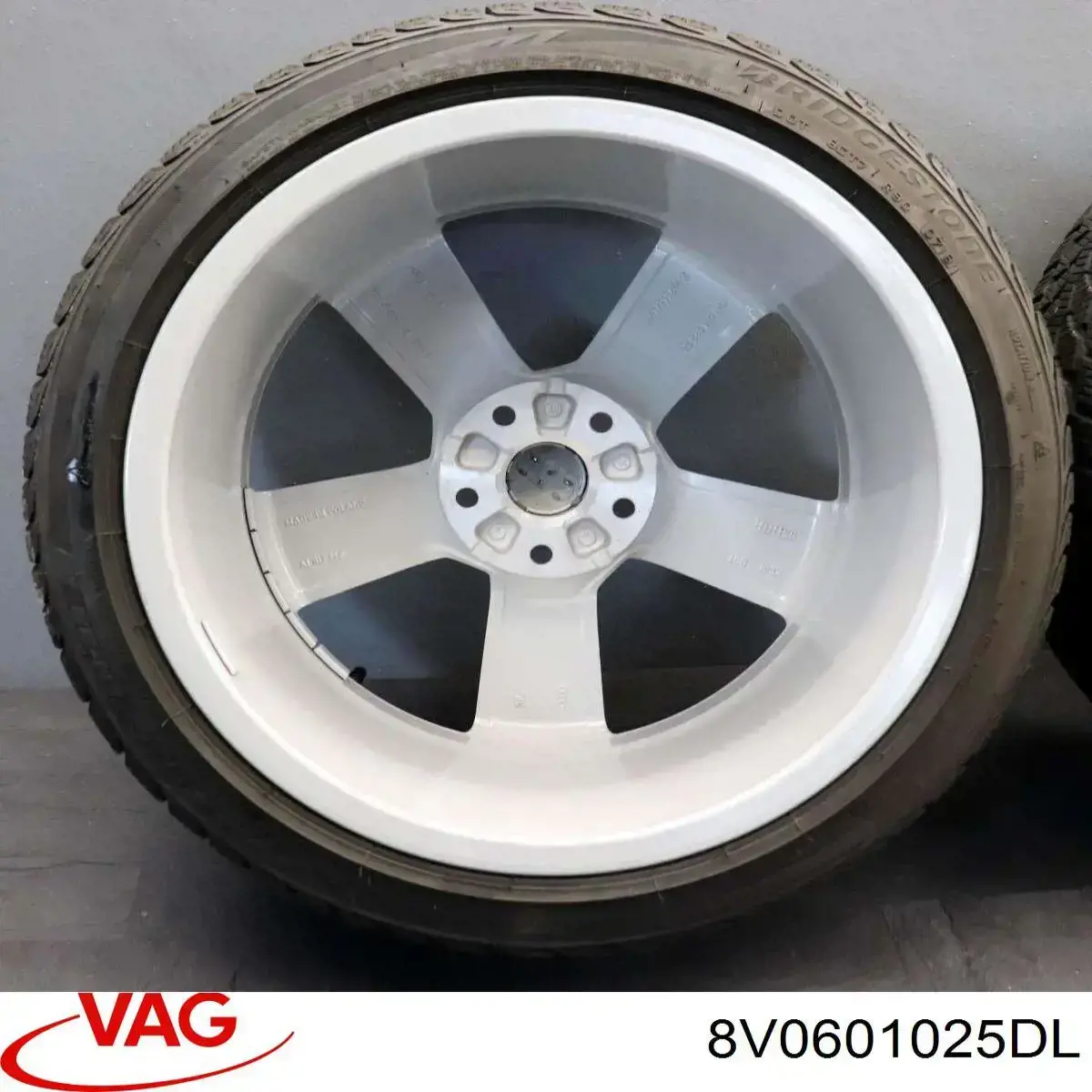 Диски колісні литі (легкосплавні, титанові) VAG 8V0601025DL ціна, від 253.34 USD