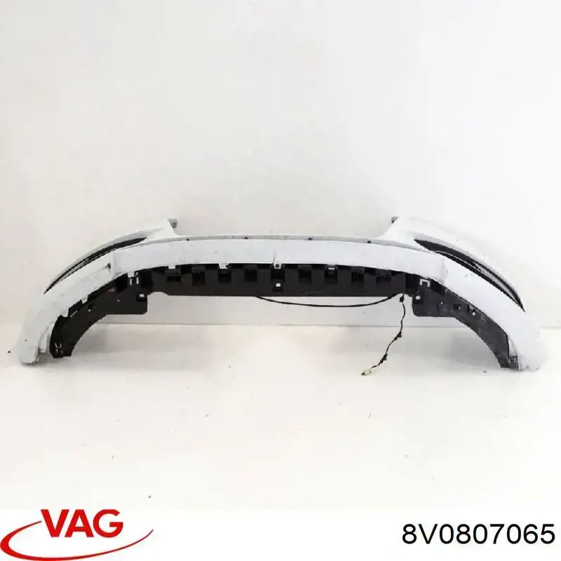 Купити 8V0807065 VAG Буфер (бампер) передній