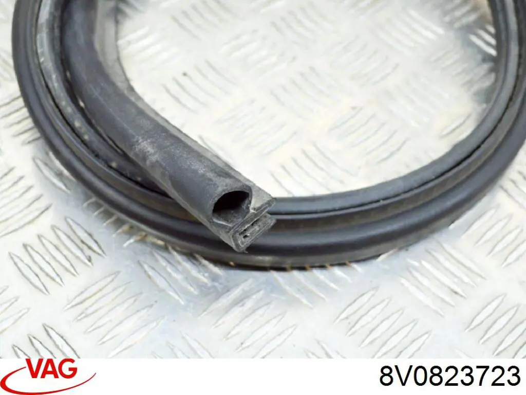 Купити 8V0823723 VAG 