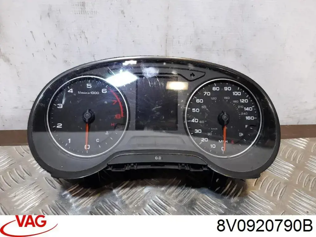 8V0920790B VAG Щиток приладів додатковий