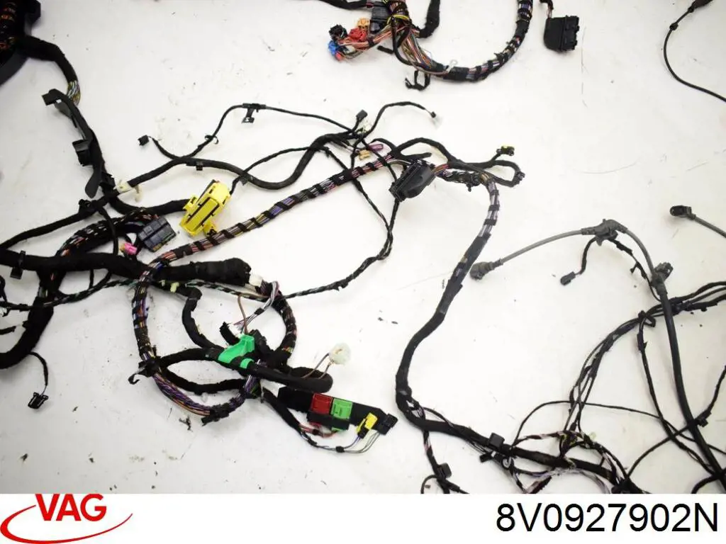 Купити 8V0927902N VAG 