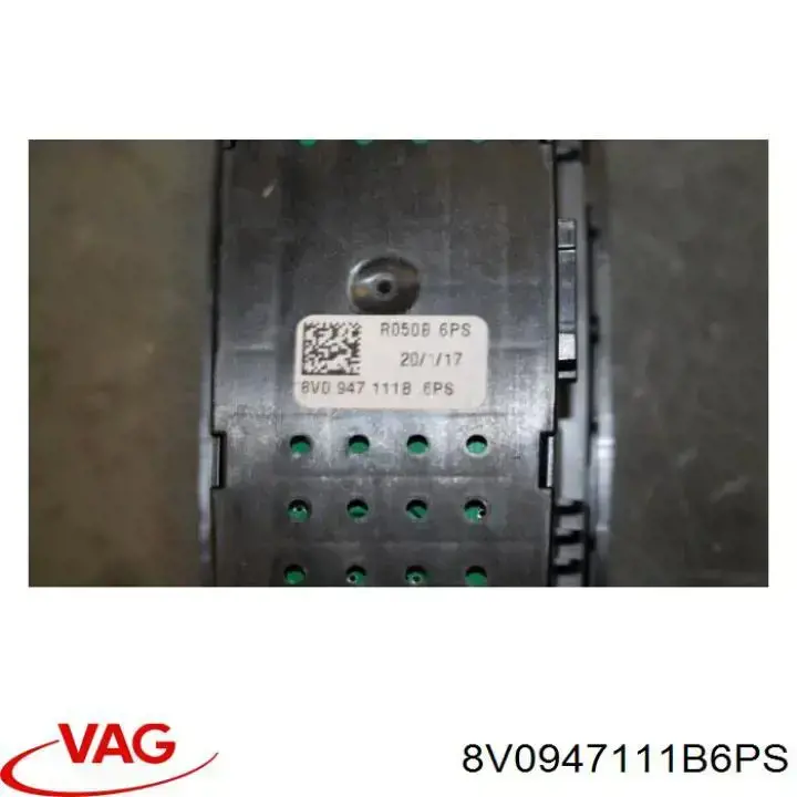8V0947111B6PS VAG Плафон освітлення салону/кабіни, задній