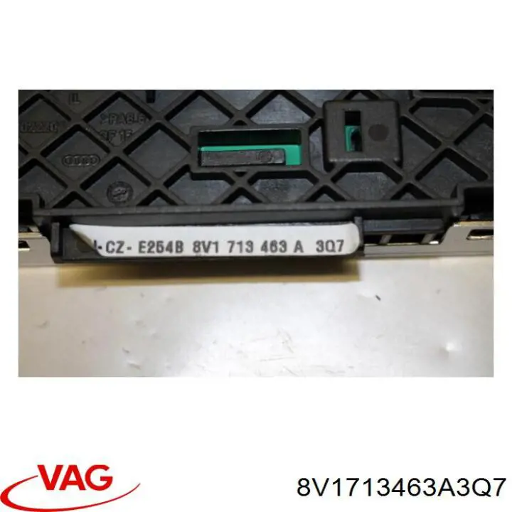 Купити 8V1713463A3Q7 VAG 