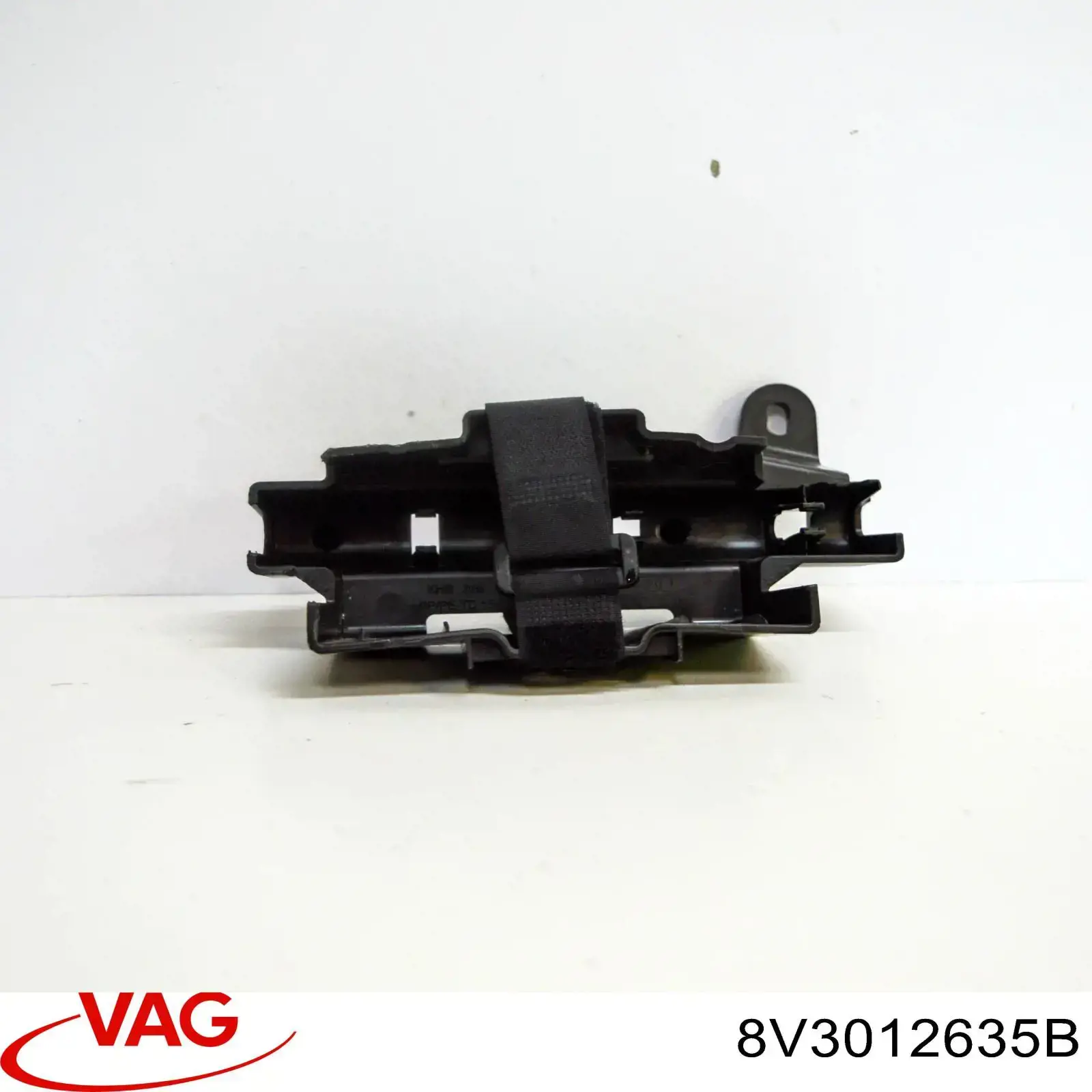 8V3012635B VAG 