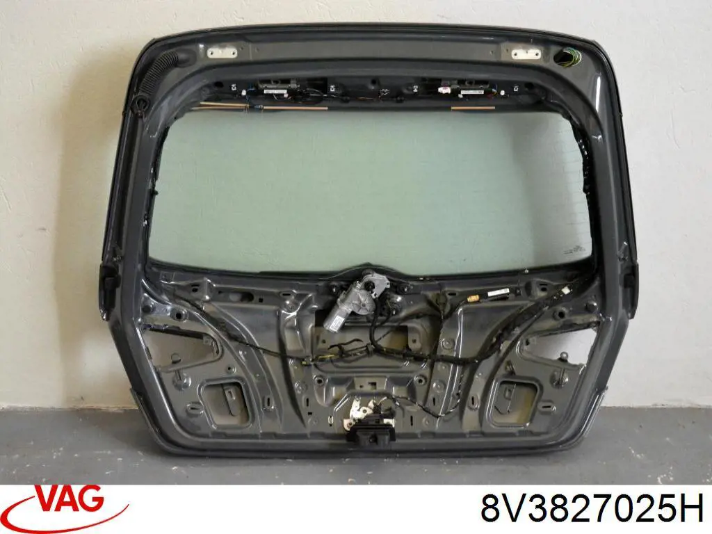 Купити 8V3827025H VAG Задня ляда