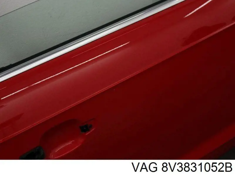 Двері передні, праві VAG 8V3831052B ціна, від 307.88 USD